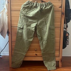 Khaki green H&M joggers really comfortable